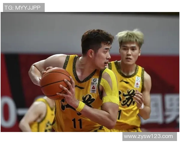 吴冠希在篮球赛场上的成长与突破展现了中国篮球的新希望与未来潜力